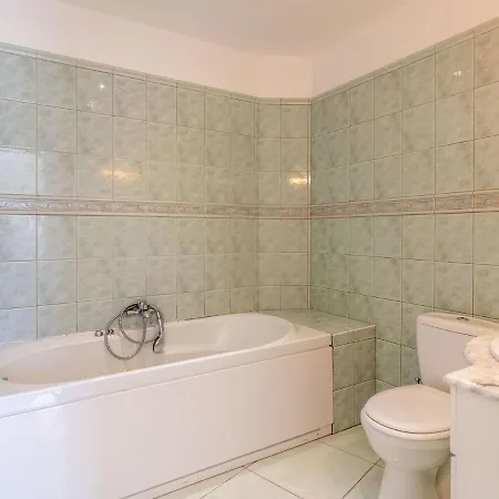 Tatil Evi Seaside Holiday In Belvedere-campomoro With Private Pool