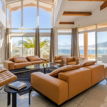 Casa de Férias Seaside Holiday In Belvedere-campomoro With Private Pool